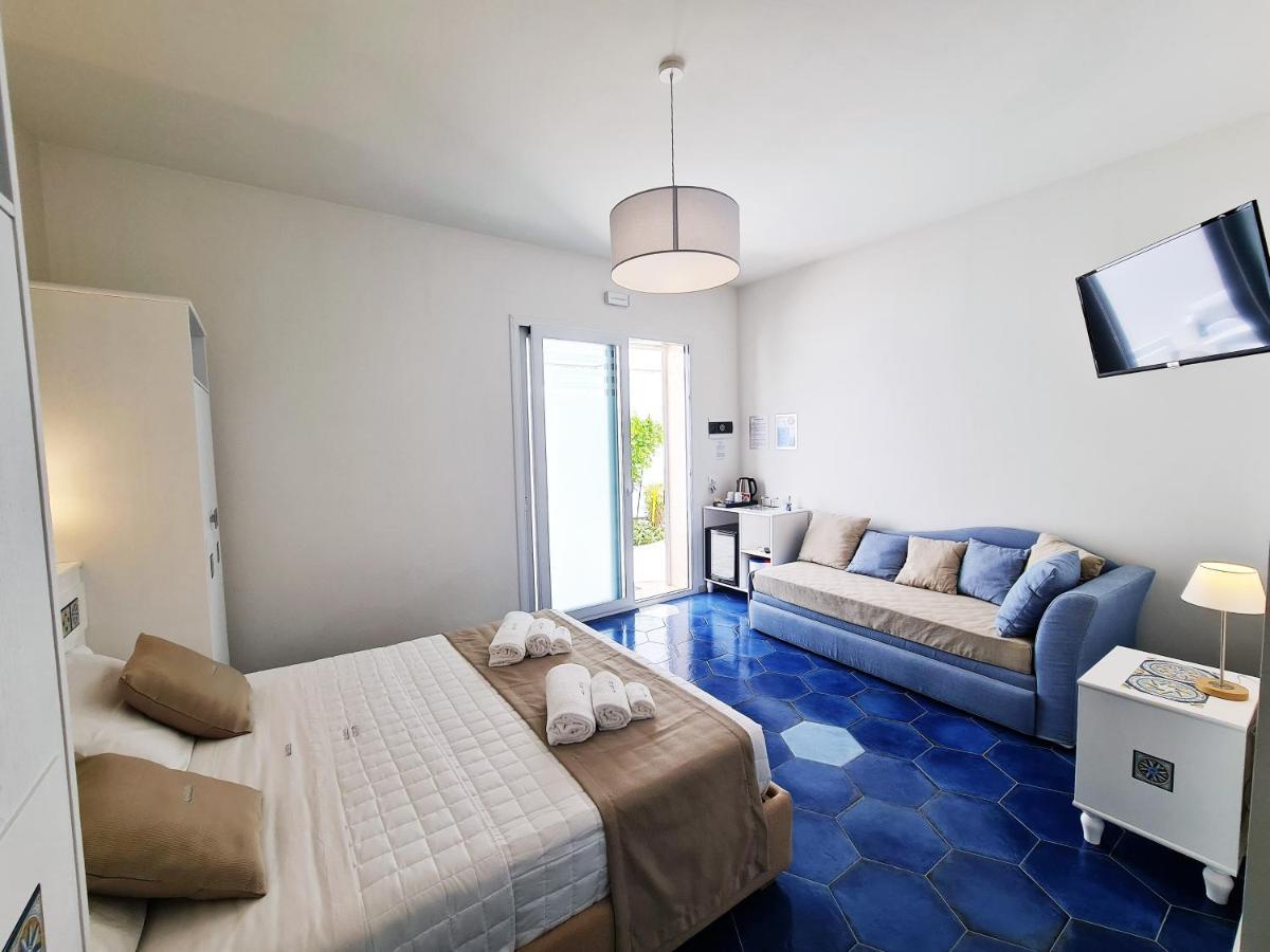 Kalinifta Rooms Apartment Torre Lapillo Eksteriør billede