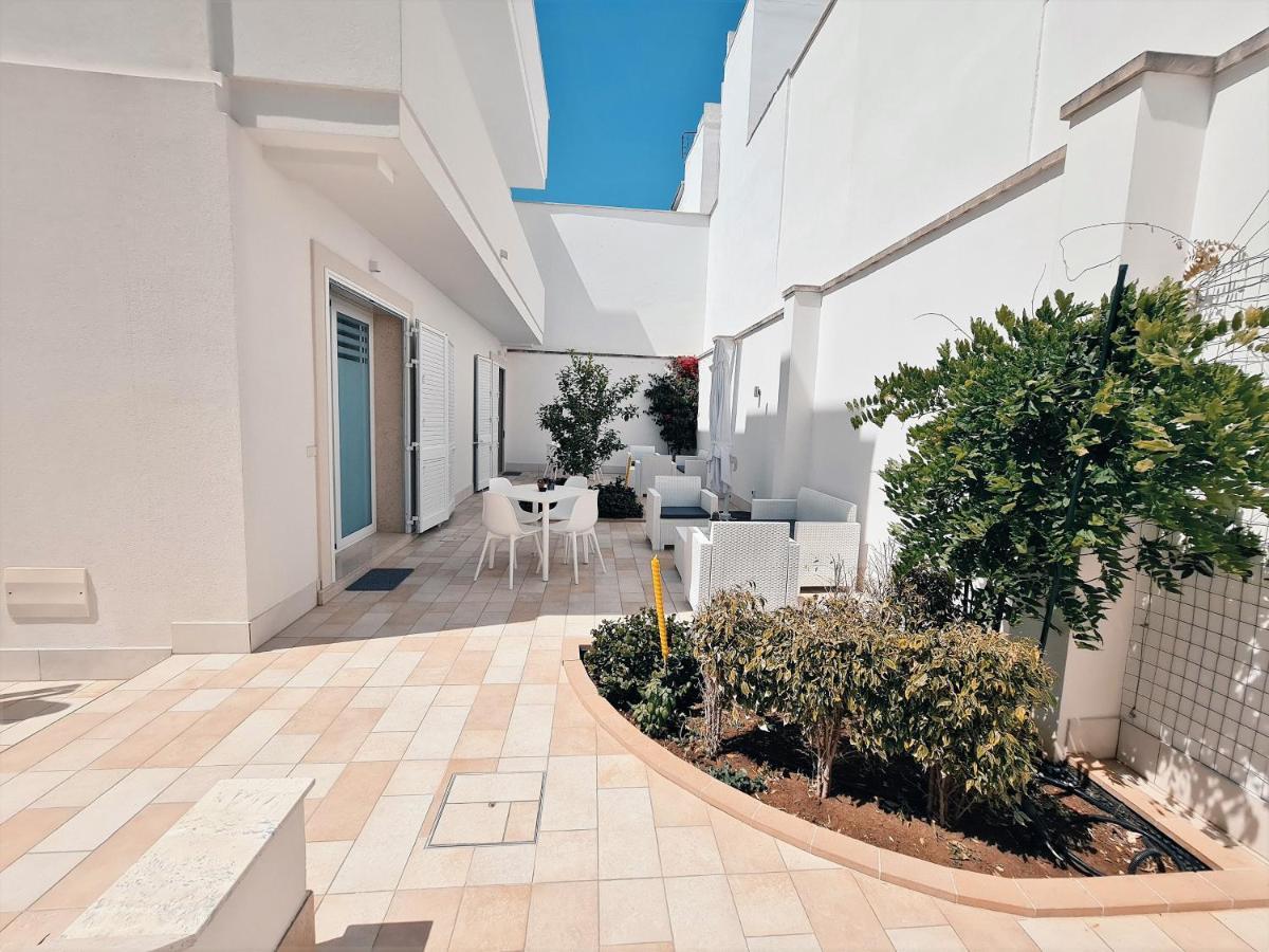 Kalinifta Rooms Apartment Torre Lapillo Eksteriør billede