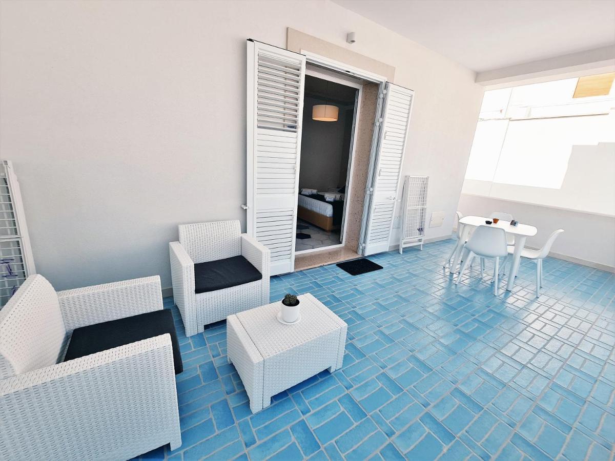 Kalinifta Rooms Apartment Torre Lapillo Eksteriør billede